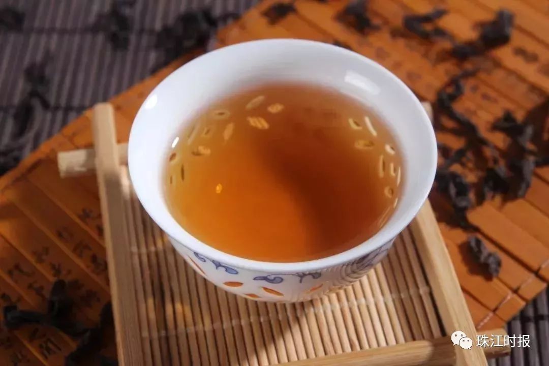 探索降糖茶的奥秘，哪种茶对控制血糖最有效？